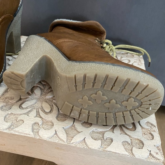 Bucco booties never worn 6 - Picture 4 of 4